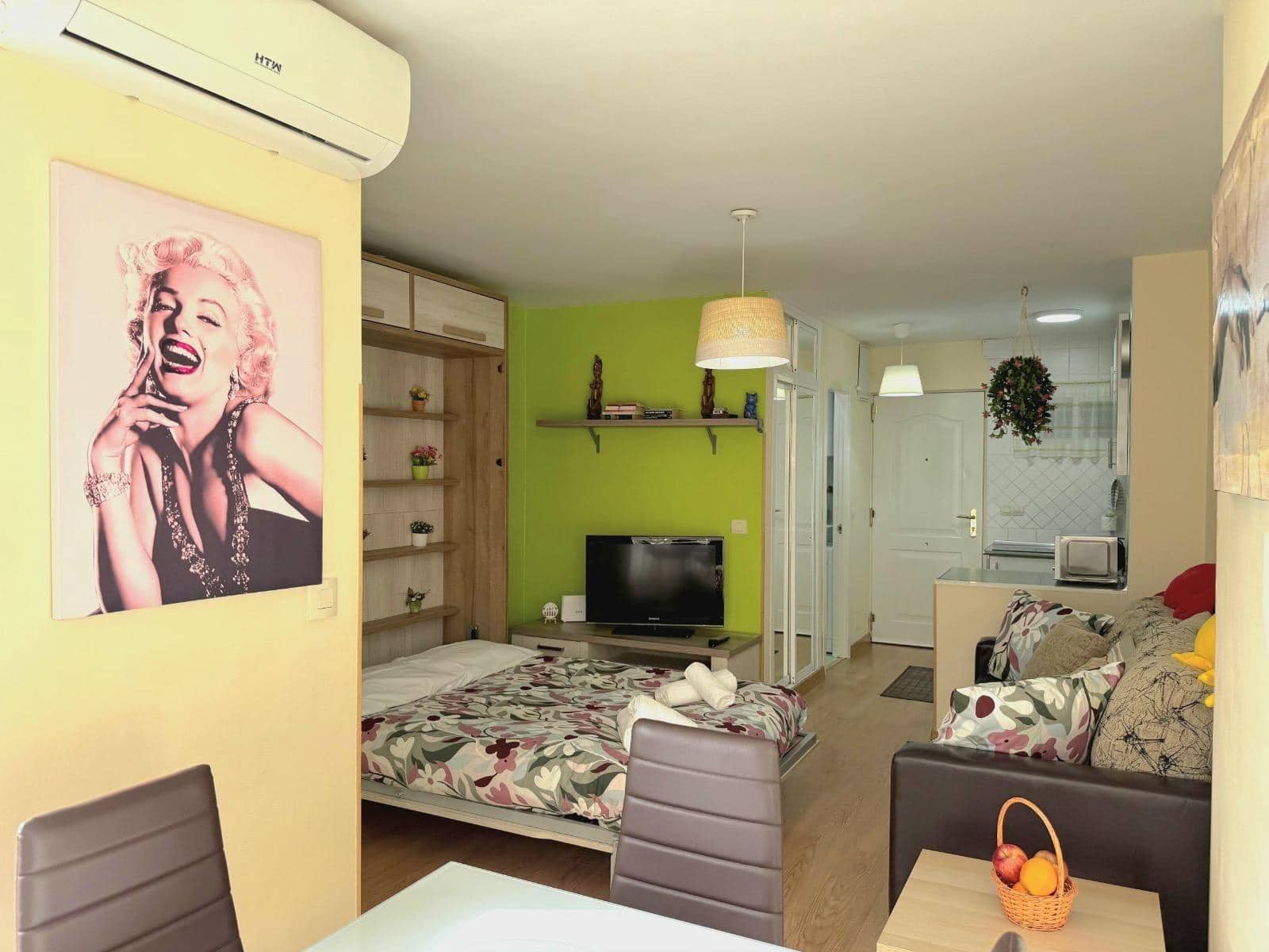 Yksiö myytävänä paikassa Benalmadena mukana uima-altaan - 162 000 € (Ref: 9470460)