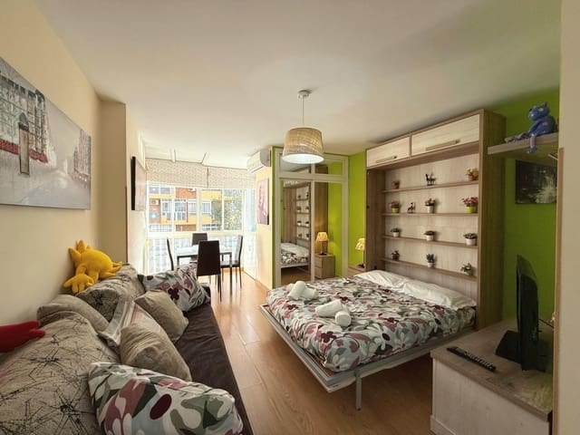 Yksiö myytävänä paikassa Benalmádena mukana uima-altaan - 162 000 € (Ref: 9470460)