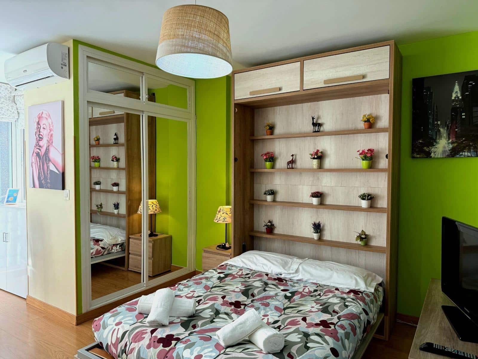 Yksiö myytävänä paikassa Benalmadena mukana uima-altaan - 162 000 € (Ref: 9470460)