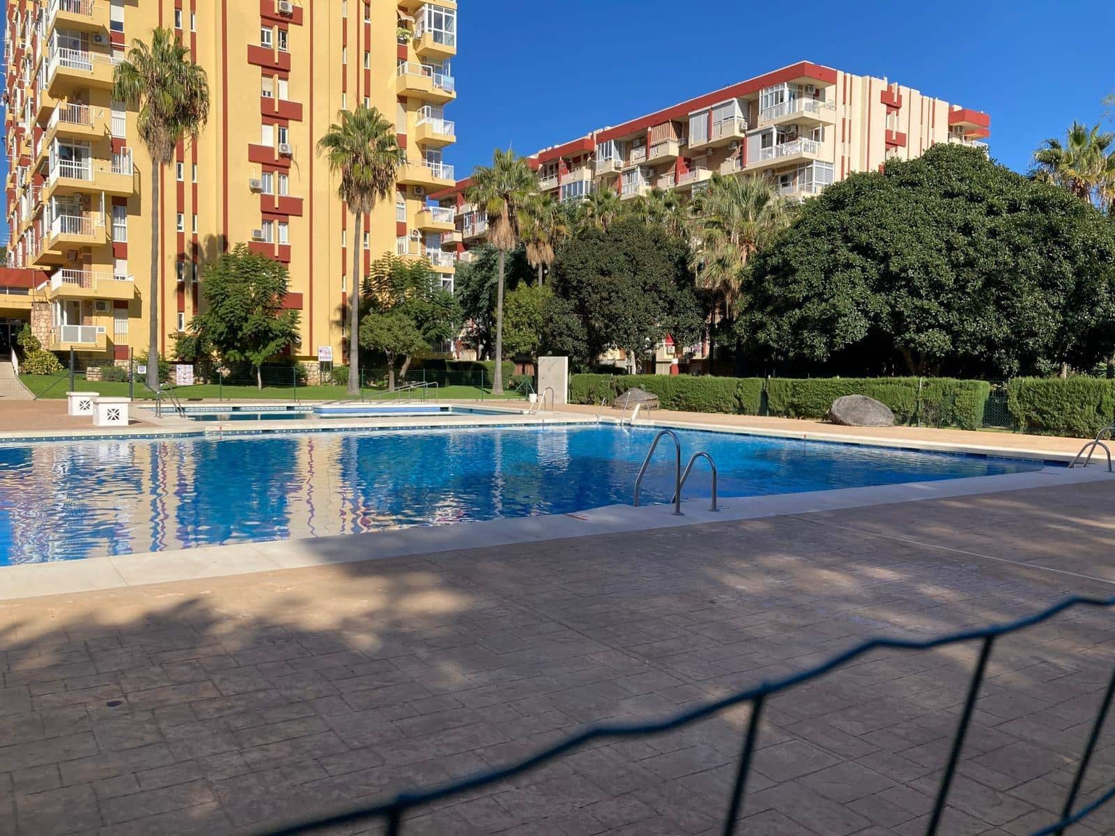 Yksiö myytävänä paikassa Benalmadena mukana uima-altaan - 162 000 € (Ref: 9470460)