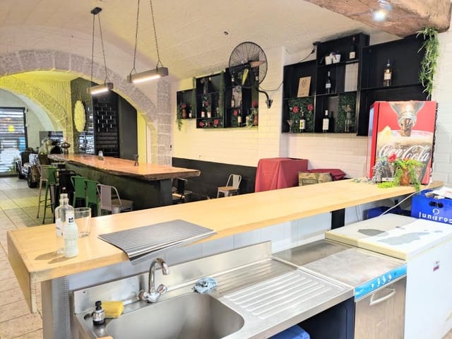 Commerciale da affittare in Arroyo de la Miel, Benalmádena - 3.500 € (Rif: 9470948)