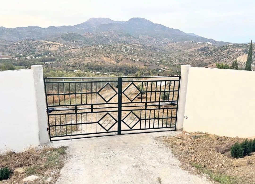 2 quarto Quinta/Casa Rural para venda em Tolox com piscina - 330 000 € (Ref: 9474944)