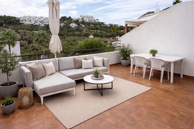 Piso de 2 habitaciones en Miraflores, Mijas en venta con piscina - 220.000 € (Ref: 9476196)