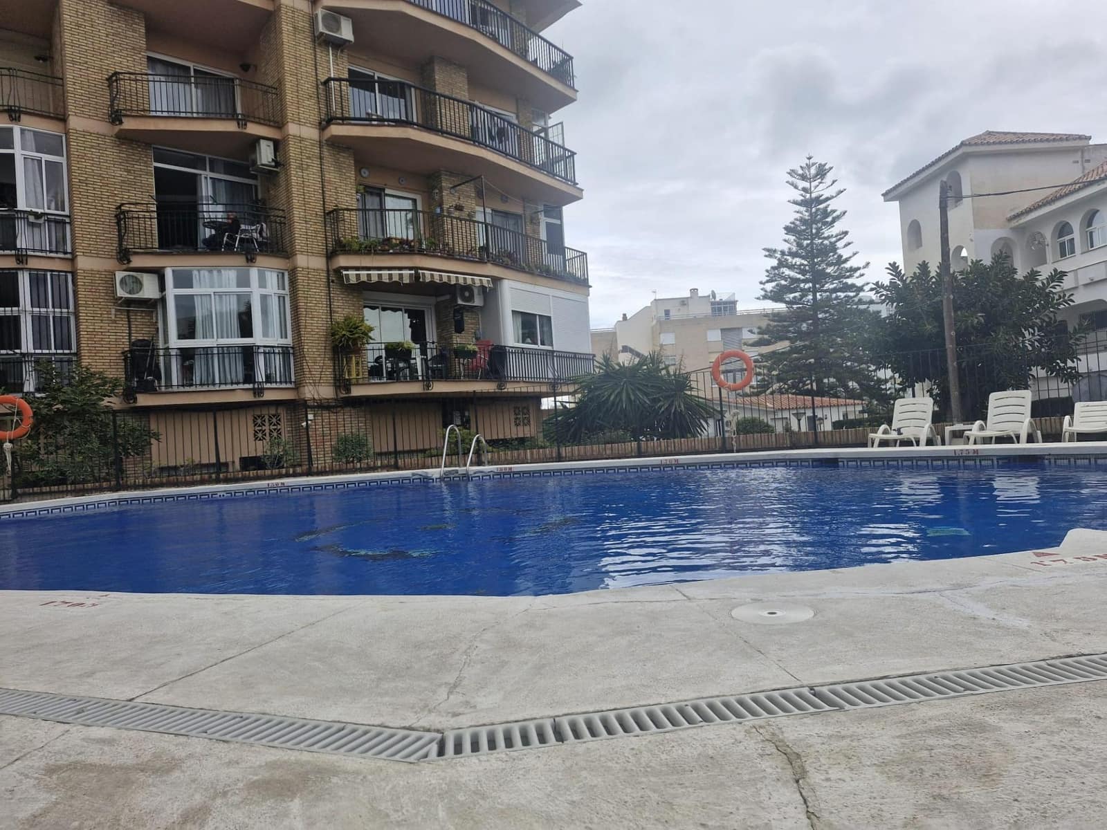 Studio for sale in Benalmadena Costa with pool - € 170,000 (Ref: 9481255)