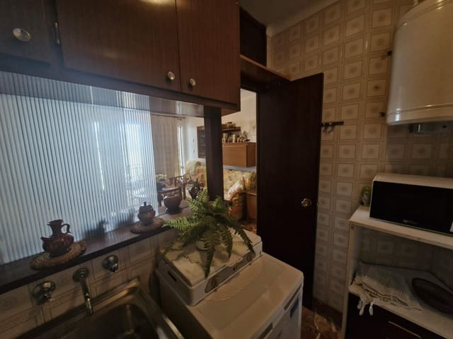 Studio te koop in Benalmadena Costa, Benalmádena met zwembad - € 170.000 (Ref: 9481255)