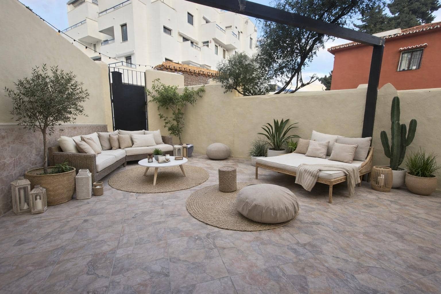 3 slaapkamer Rijtjeshuis te koop in Torremolinos met zwembad garage - € 430.000 (Ref: 9504355)