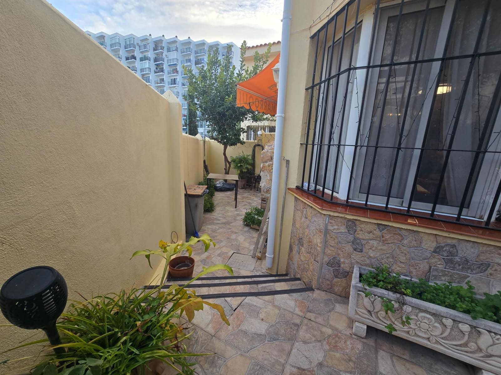 3 slaapkamer Rijtjeshuis te koop in Torremolinos met zwembad garage - € 430.000 (Ref: 9504355)