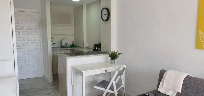 Studio till salu i Benalmadena med pool - 198 000 € (Ref: 9513474)