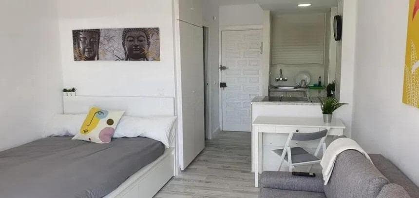 Studio till salu i Benalmadena med pool - 198 000 € (Ref: 9513474)