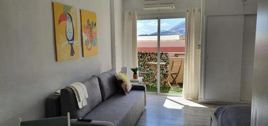 Studio till salu i Benalmadena med pool - 198 000 € (Ref: 9513474)