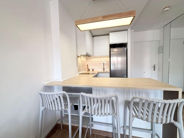 1 slaapkamer Appartement te koop in Benalmádena met zwembad - € 240.000 (Ref: 9518963)