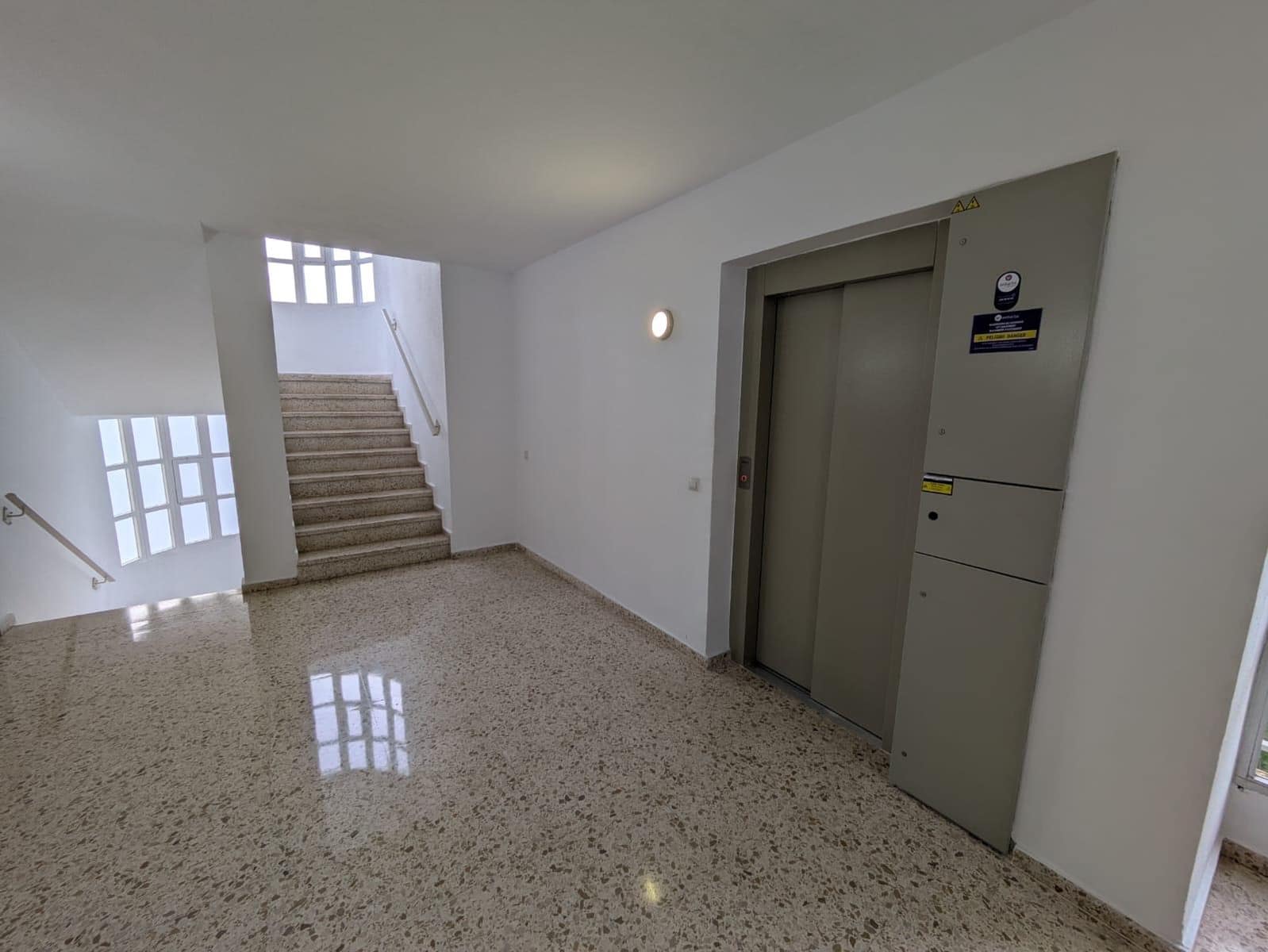 2 bedroom Flat for sale in Torremolinos with garage - € 318,000 (Ref: 9518964)