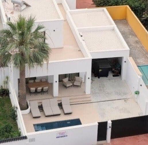 7 bedroom Villa for sale in Benalmadena Costa with pool garage - € 1,150,000 (Ref: 9527776)