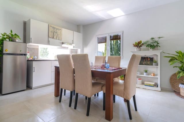 3 bedroom Villa for sale in Coín with garage - € 597,000 (Ref: 9530648)