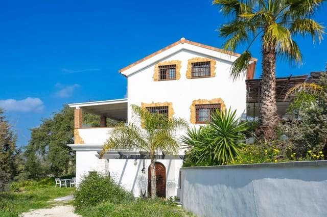 3 bedroom Villa for sale in Coín with garage - € 597,000 (Ref: 9530648)