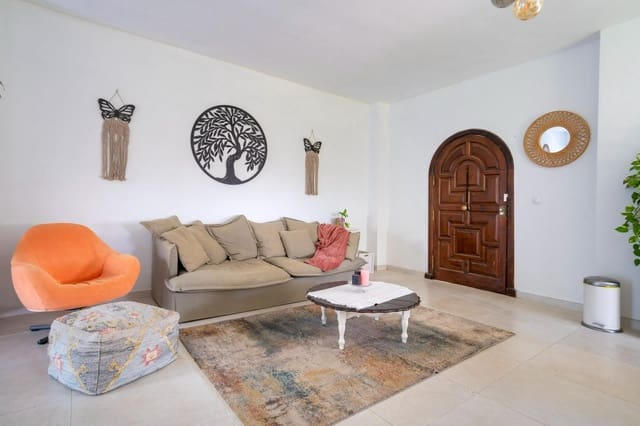 3 bedroom Villa for sale in Coín with garage - € 597,000 (Ref: 9530648)