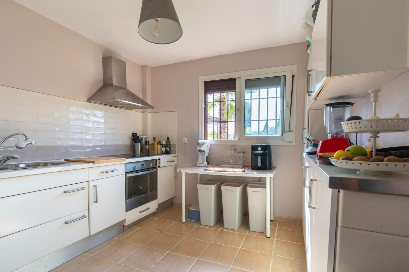 3 bedroom Villa for sale in Coin with garage - € 597,000 (Ref: 9530648)