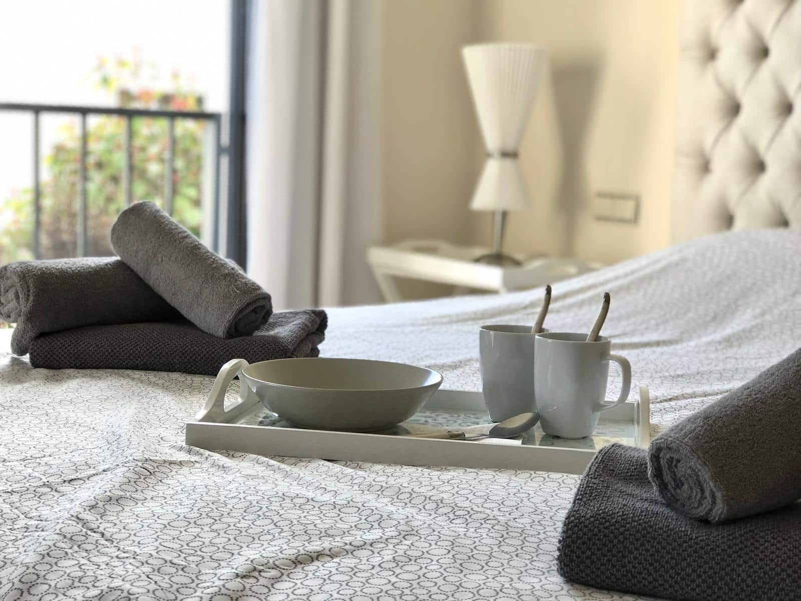 2 soverom Leilighet til leie i Marbella med svømmebasseng garasje - € 2 000 (Ref: 9565321)