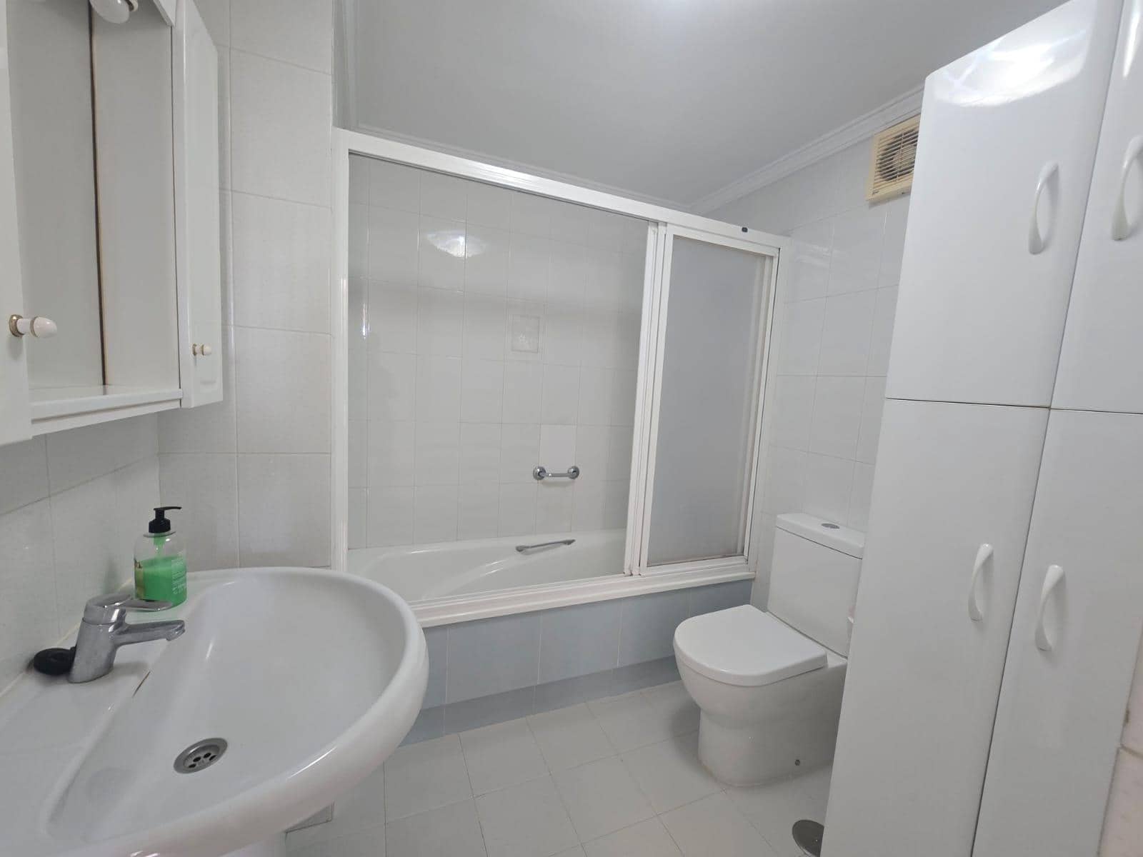 2 makuuhuone Huoneisto vuokrattavana paikassa Benalmadena mukana uima-altaan - 1 400 € (Ref: 9565322)