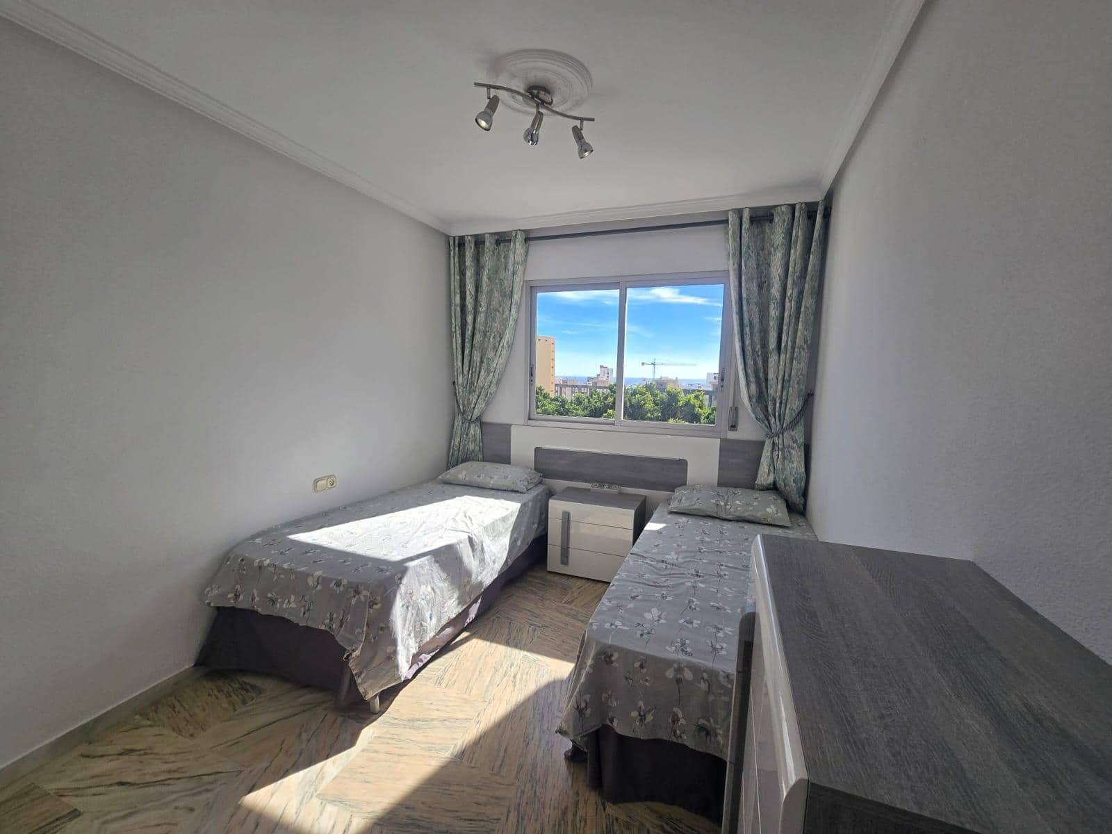 2 makuuhuone Huoneisto vuokrattavana paikassa Benalmadena mukana uima-altaan - 1 400 € (Ref: 9565322)