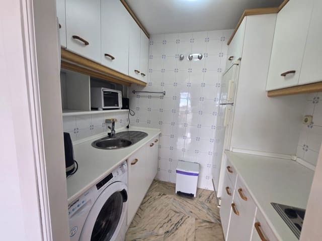 2 makuuhuone Huoneisto vuokrattavana paikassa Benalmádena mukana uima-altaan - 1 400 € (Ref: 9565322)