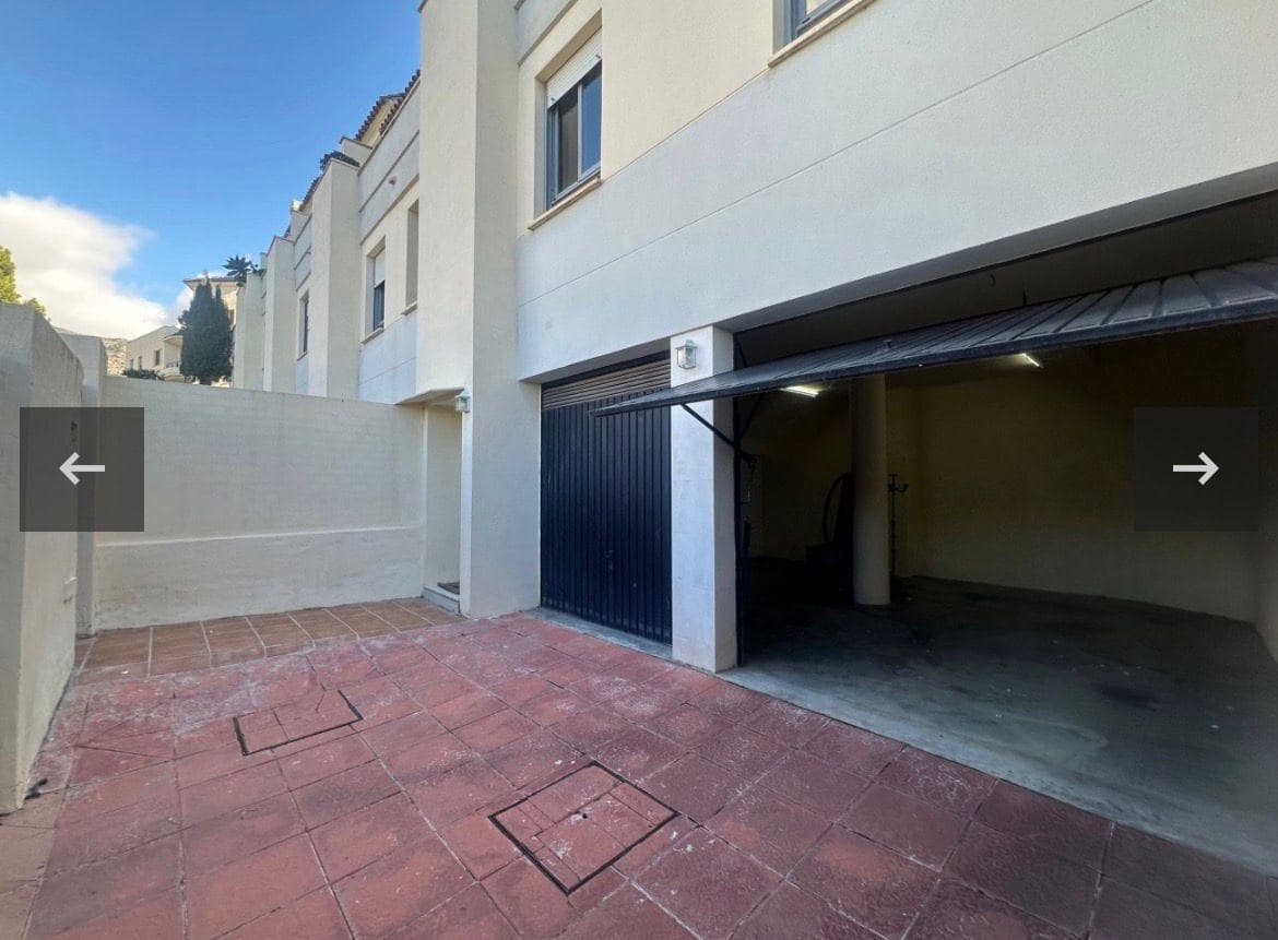 3 bedroom Terraced Villa for sale in Fuengirola with garage - € 575,000 (Ref: 9568738)