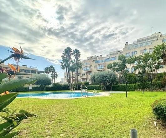 3 soveværelse Lejlighed til salg i Torremolinos med swimmingpool garage - € 479.000 (Ref: 9571263)
