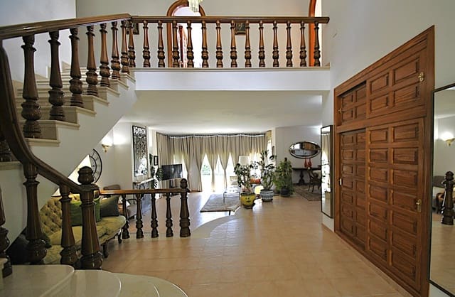 6 chambre Villa/Maison à vendre à Mijas pueblo, Mijas avec piscine garage - 1 795 000 € (Ref: 9583001)