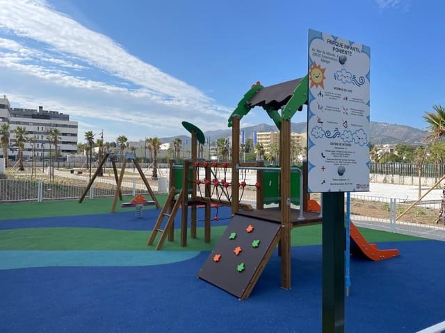 3 bedroom Apartment for sale in Torremolinos with garage - € 899,000 (Ref: 9583002)