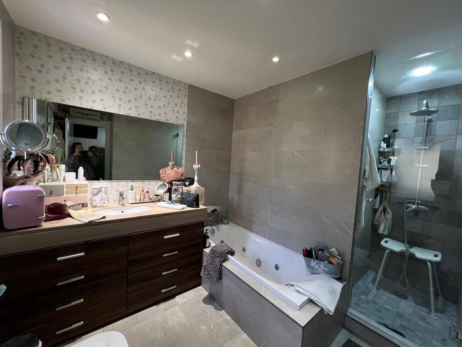 3 bedroom Apartment for rent in Benalmadena with pool garage - € 2,500 (Ref: 9586588)