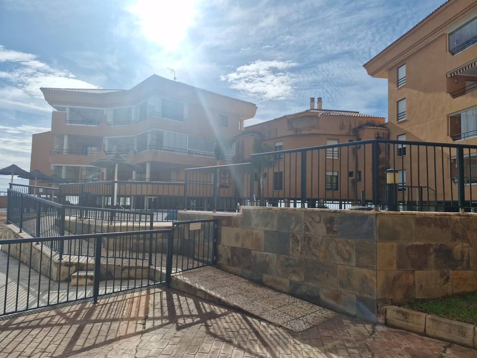 2 slaapkamer Appartement te koop in Fuengirola met zwembad garage - € 292.300 (Ref: 9586589)