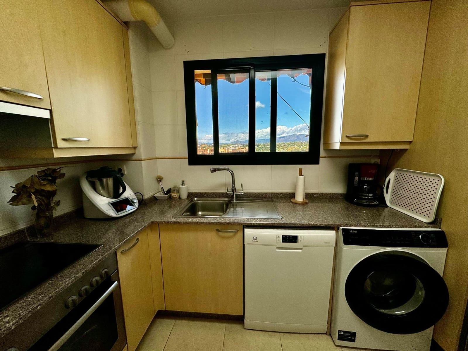 2 slaapkamer Appartement te koop in Fuengirola met zwembad garage - € 292.300 (Ref: 9586589)