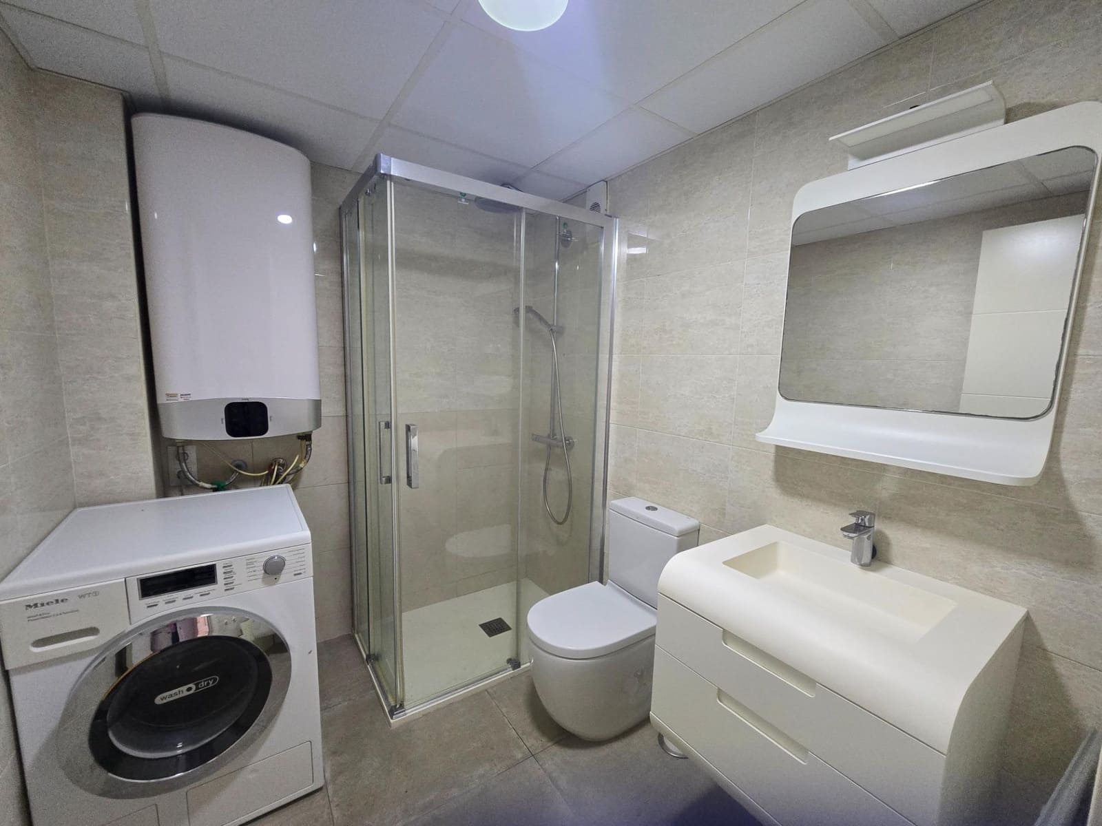 1 sypialnia Apartament na sprzedaż w Benalmadena z basenem - 280 000 € (Ref: 9591384)