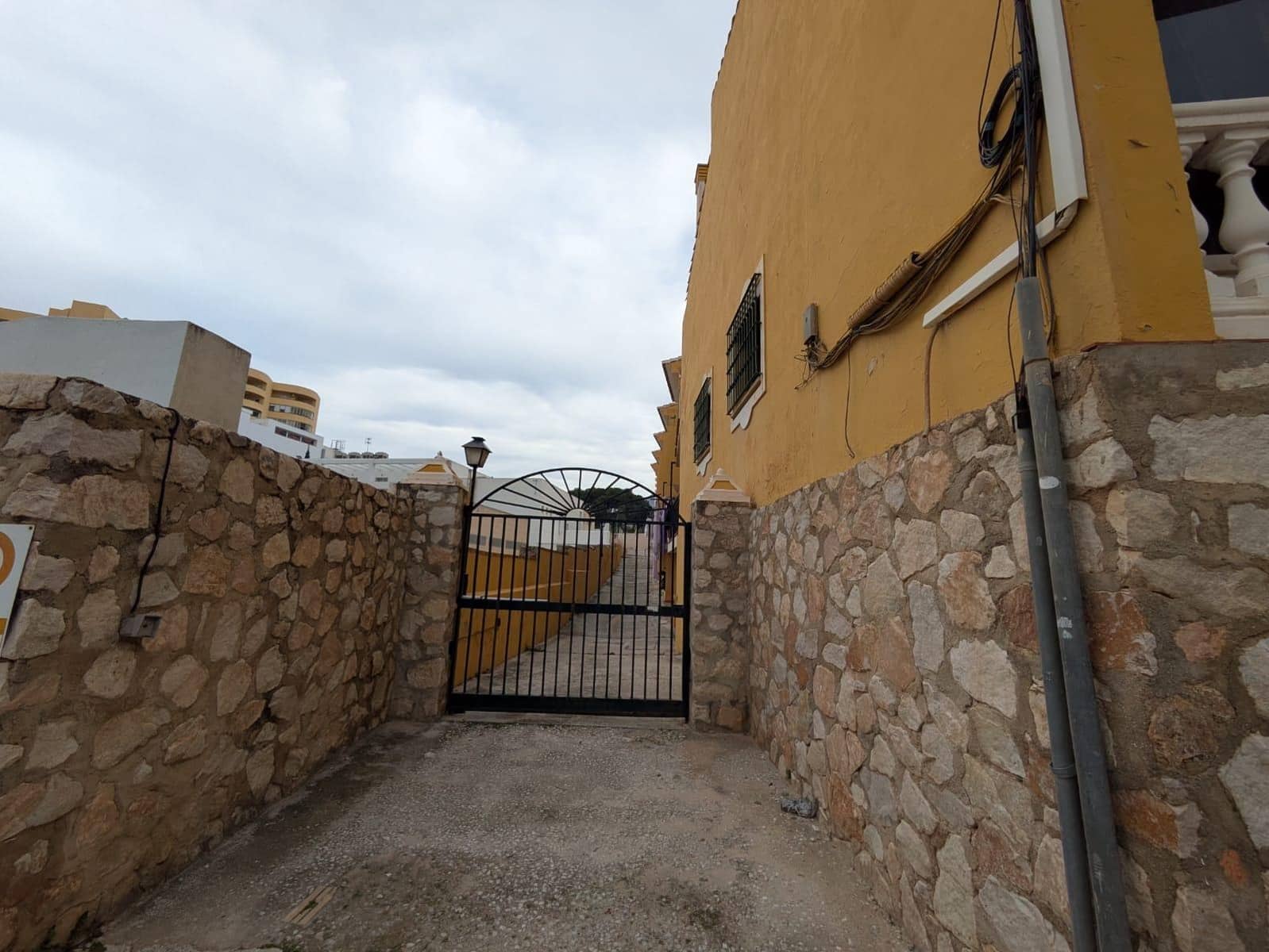 3 bedroom Terraced Villa for sale in Torremolinos with garage - € 425,000 (Ref: 9591385)