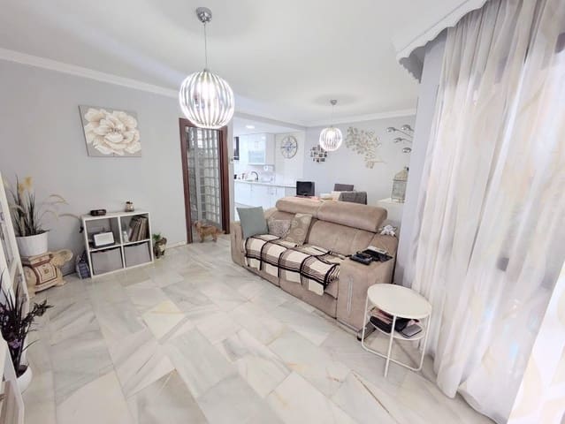 3 sovrum Radhus till salu i Torremolinos med garage - 425 000 € (Ref: 9591385)