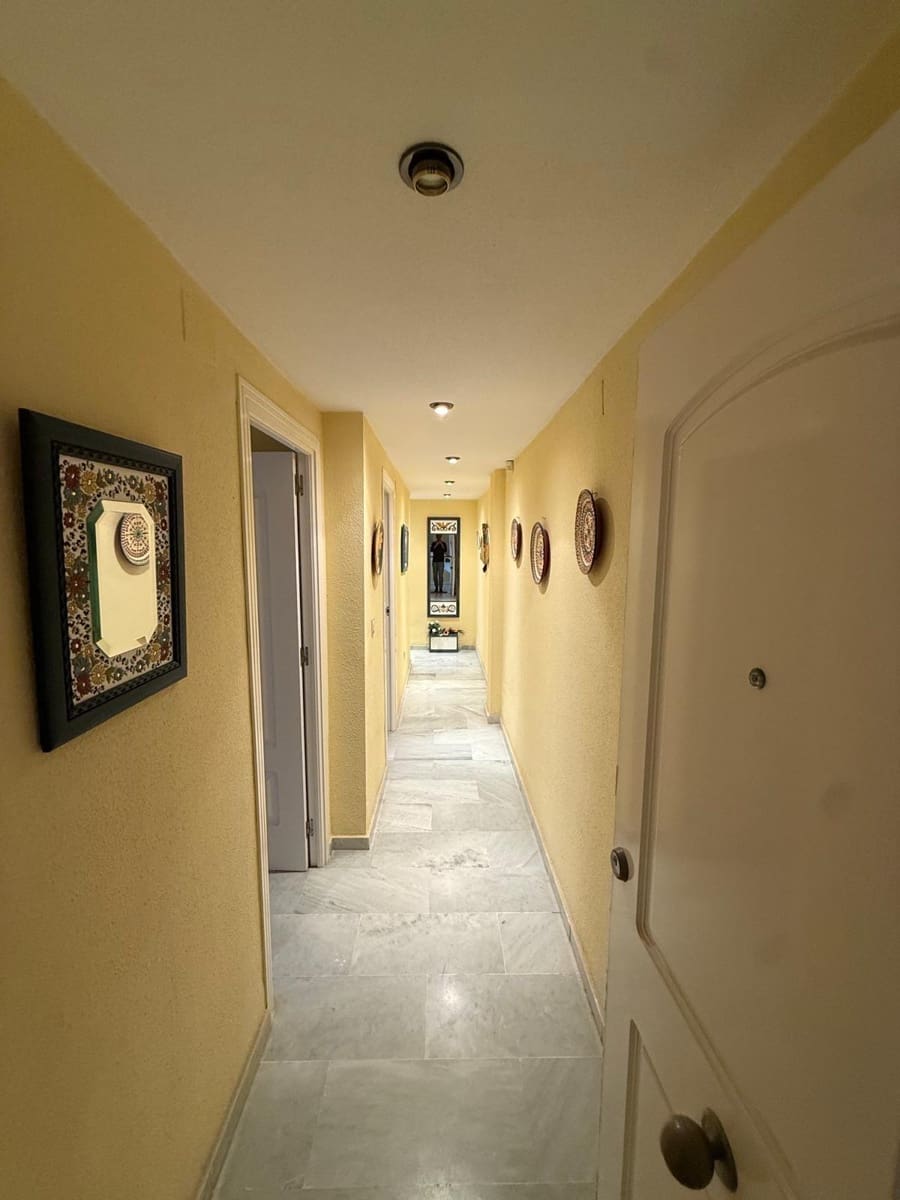 3 Zimmer Apartment zu verkaufen in Fuengirola mit Garage - 625.000 € (Ref: 9596238)