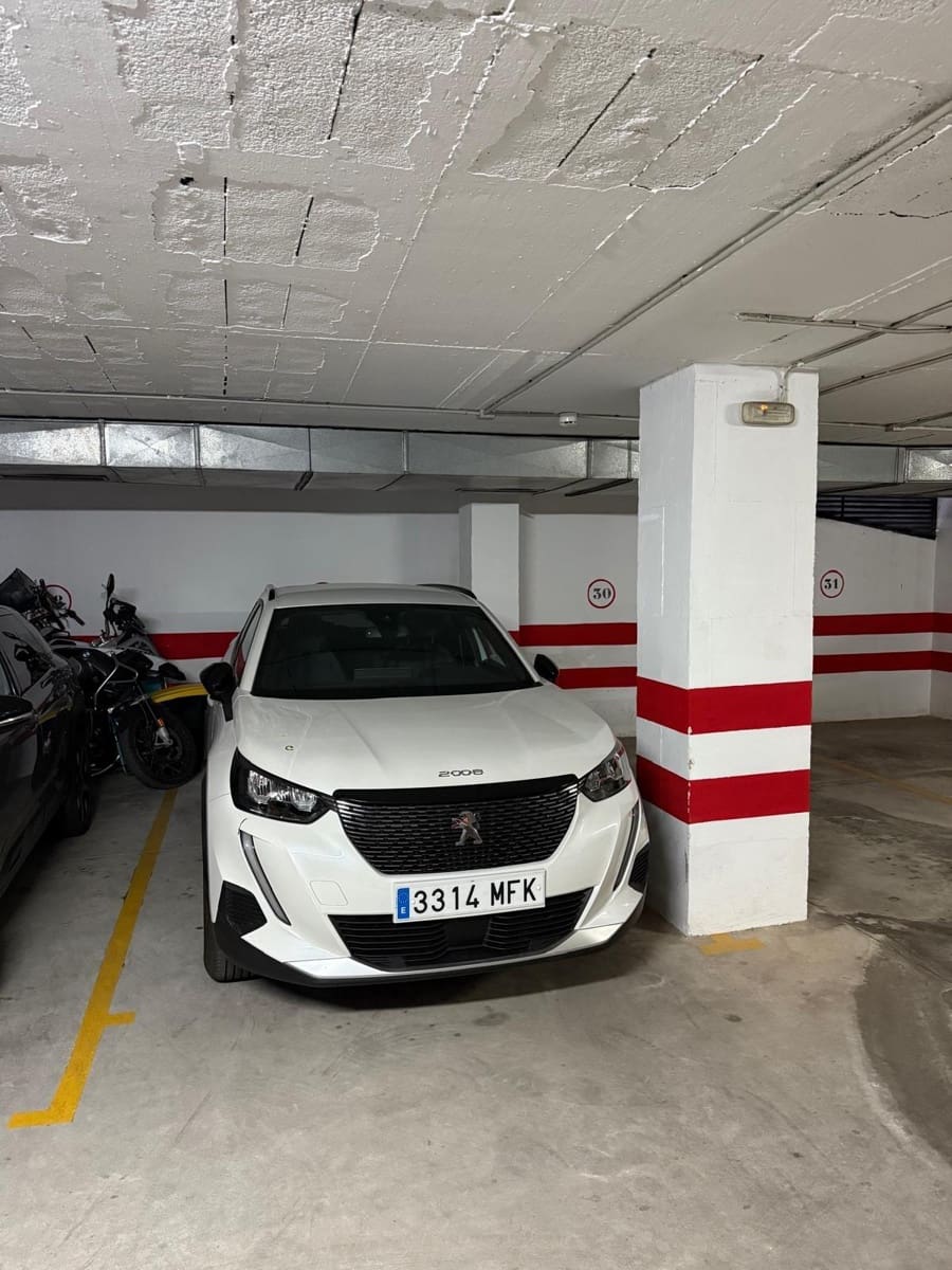 3 Zimmer Apartment zu verkaufen in Fuengirola mit Garage - 625.000 € (Ref: 9596238)