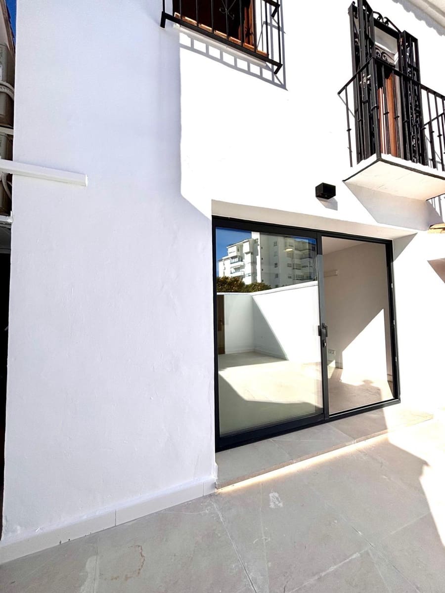 1 bedroom Terraced Villa for rent in Fuengirola - € 1,600 (Ref: 9596239)