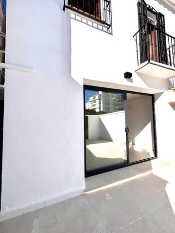 1 bedroom Terraced Villa for rent in Fuengirola - € 1,600 (Ref: 9596239)