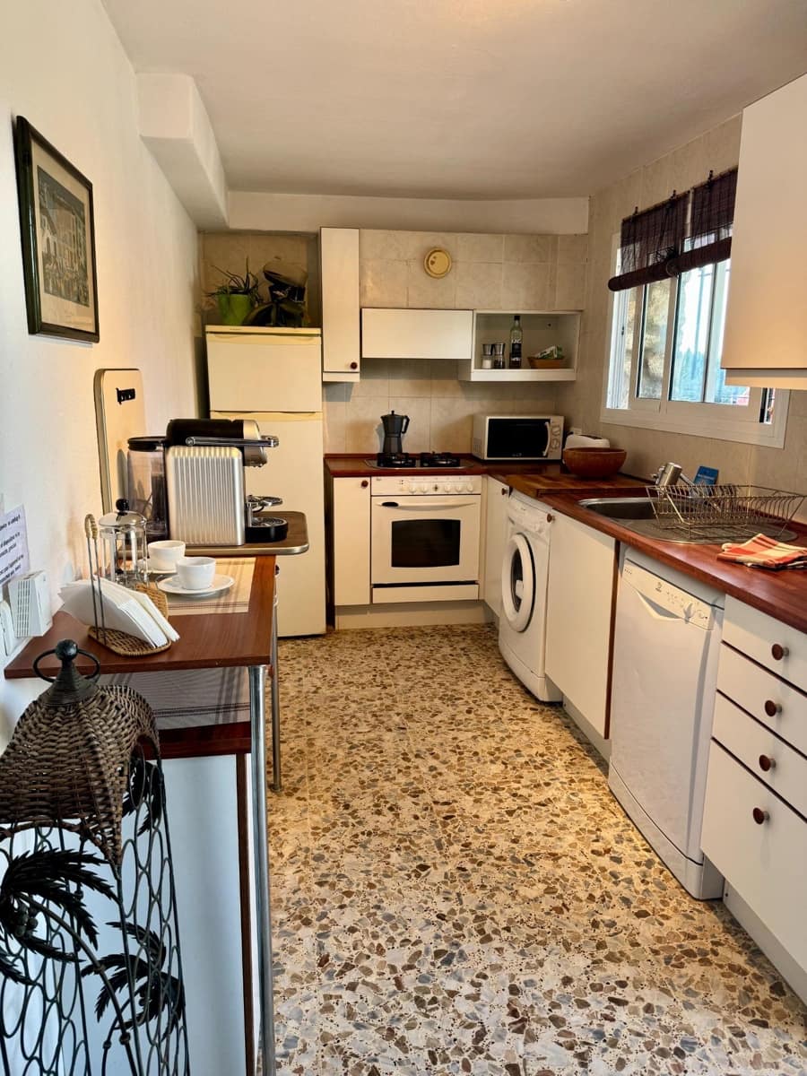 6 bedroom Villa for sale in Mijas with pool garage - € 899,000 (Ref: 9599612)