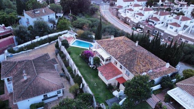 6 bedroom Villa for sale in Mijas pueblo, Mijas with pool garage - € 899,000 (Ref: 9599612)