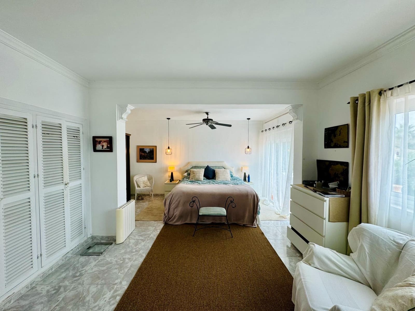 6 bedroom Villa for sale in Mijas with pool garage - € 899,000 (Ref: 9599612)