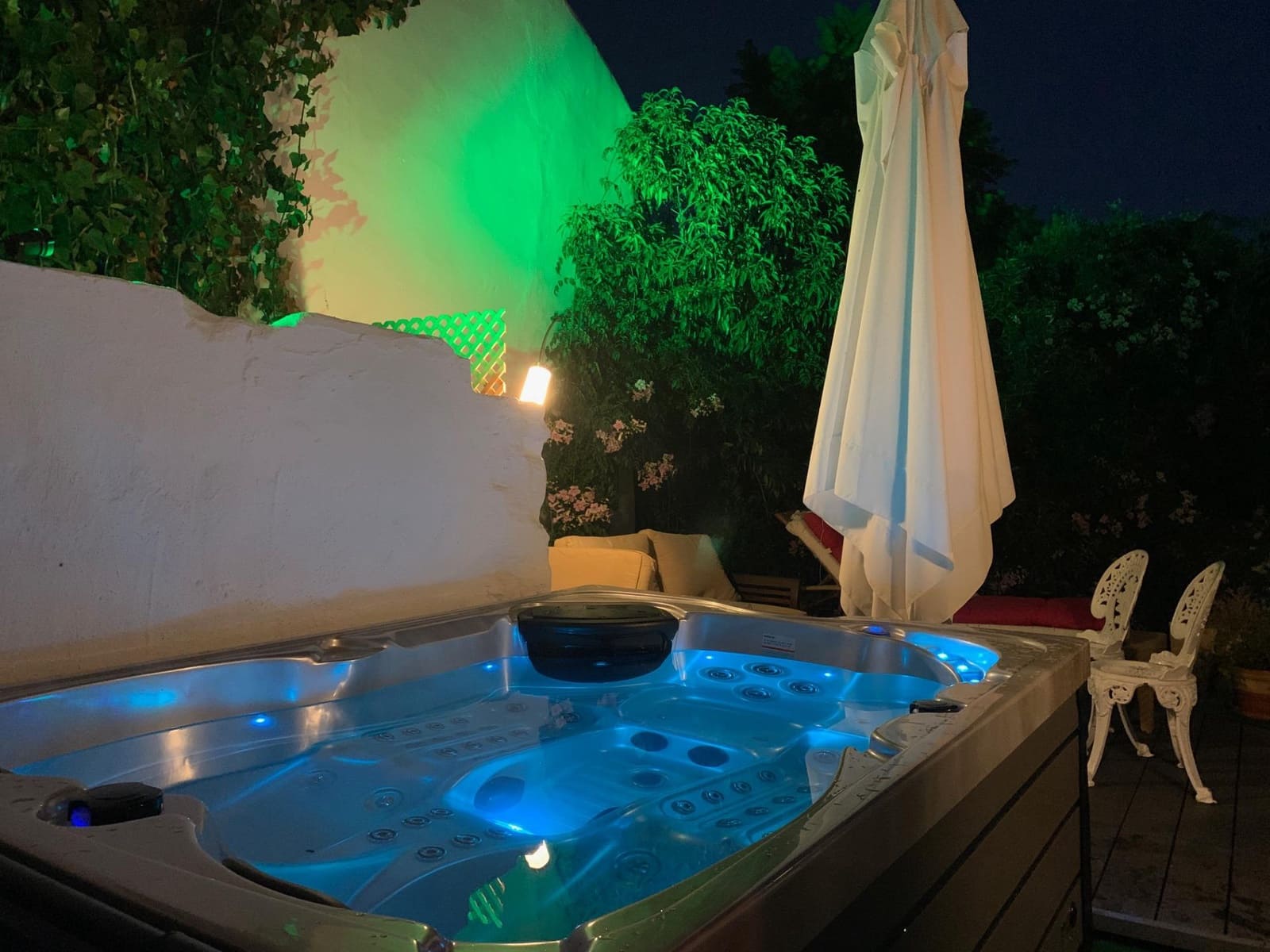 6 bedroom Villa for sale in Mijas with pool garage - € 899,000 (Ref: 9599612)