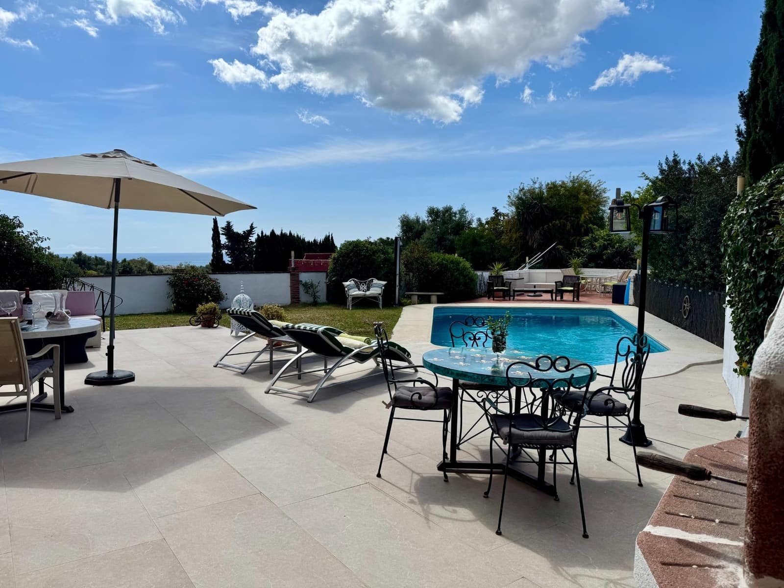 6 bedroom Villa for sale in Mijas with pool garage - € 899,000 (Ref: 9599612)