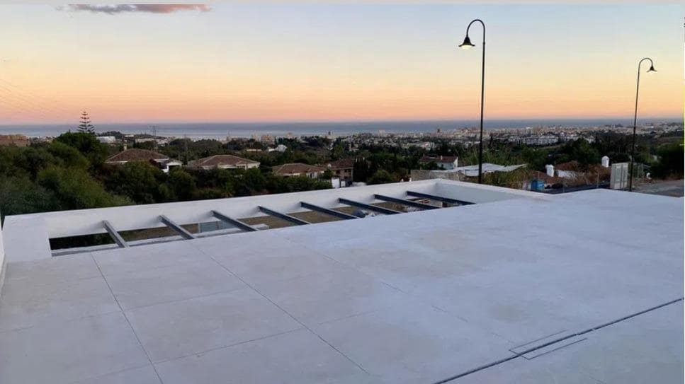 Chalet de 4 habitaciones en Mijas en venta con piscina garaje - 1.045.000 € (Ref: 9611613)