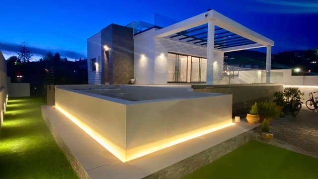 4 soverom Villa til salgs i Mijas pueblo, Mijas med svømmebasseng garasje - € 1 045 000 (Ref: 9611613)