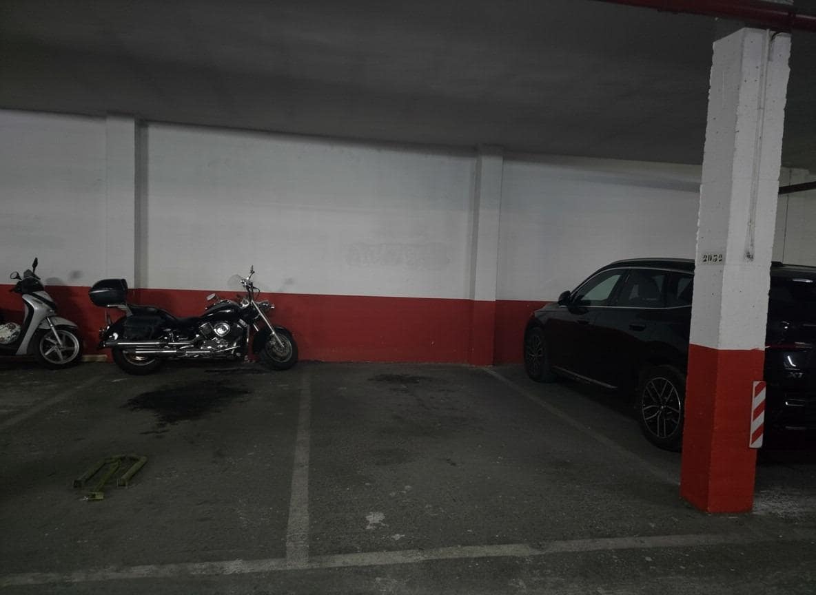 Apartamento de 2 habitaciones en Benalmádena en venta con piscina garaje - 325.000 € (Ref: 9637687)