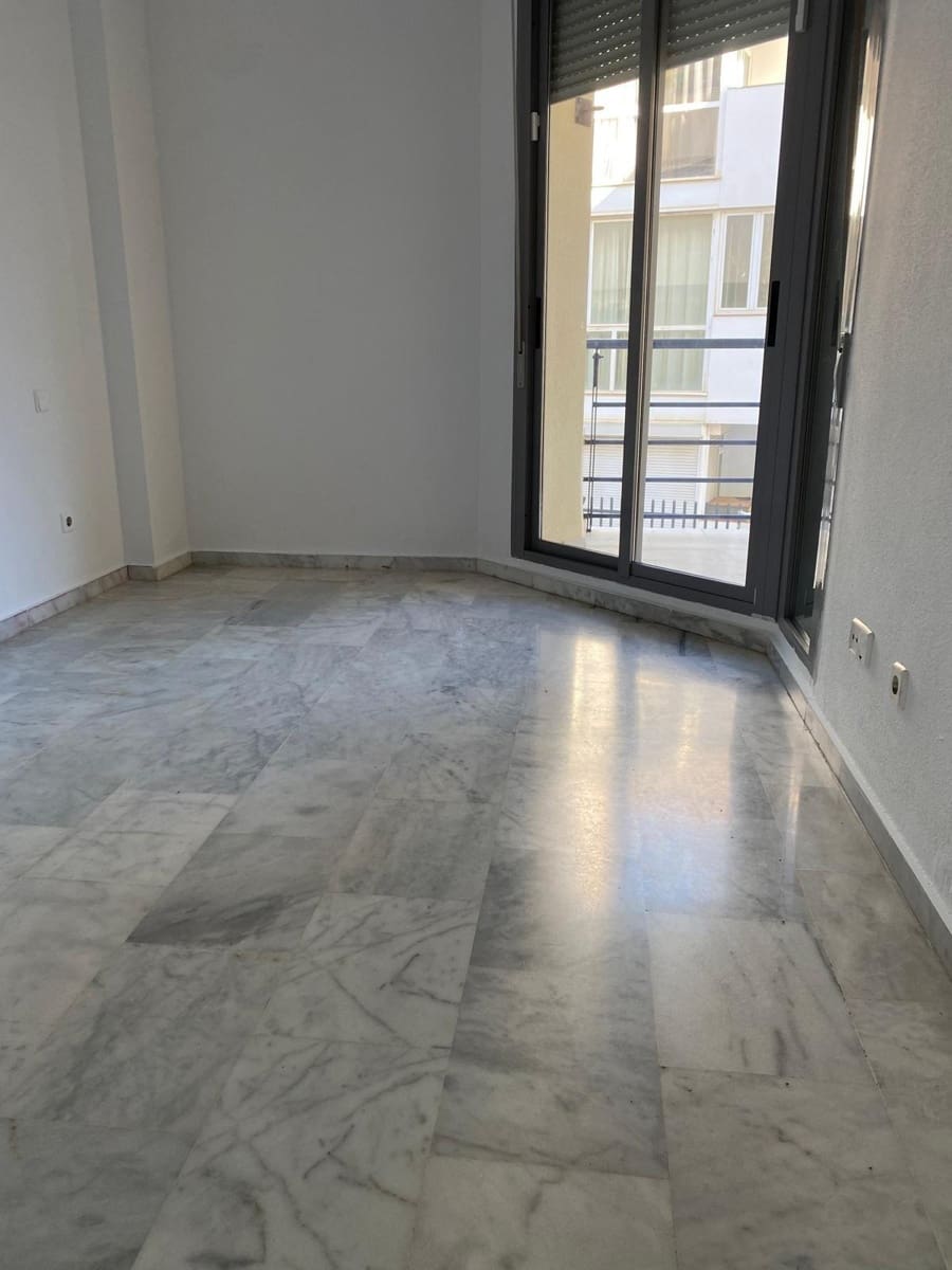 2 sypialnia Mieszkanie na sprzedaż w Fuengirola z basenem garażem - 355 000 € (Ref: 9637688)