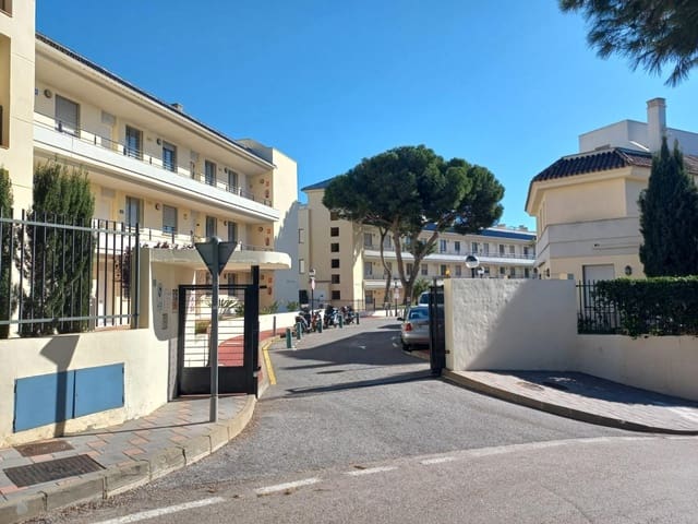 2 soverom Leilighet til salgs i El Higuerón, Fuengirola med svømmebasseng garasje - € 355 000 (Ref: 9637688)