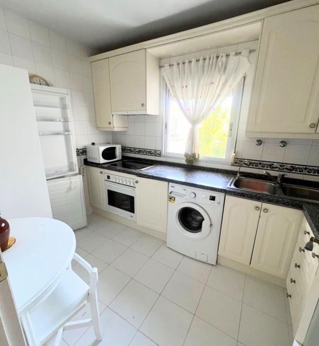 2 sypialnia Apartament na sprzedaż w Torremolinos z garażem - 295 000 € (Ref: 9639508)